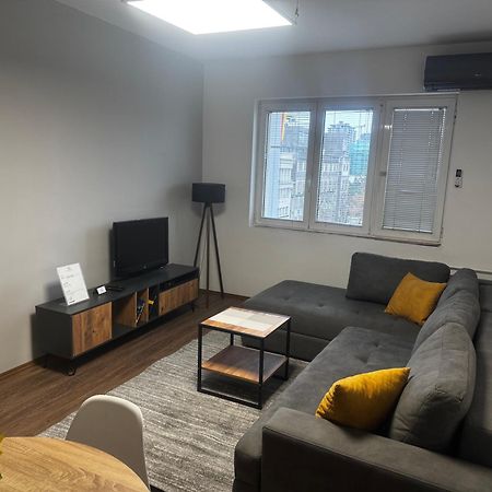 Center Apartments Skopje Bagian luar foto